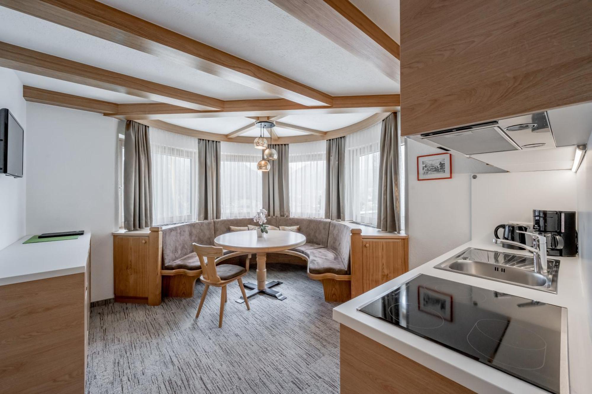 Apart Hotel Garni Wieser Зёльден Экстерьер фото
